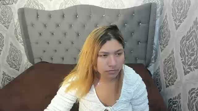AprilPage Live Chat on Amateur.TV