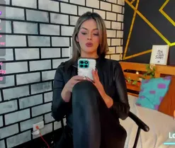 adrhiiana, en directo ahora en Amateur.tv