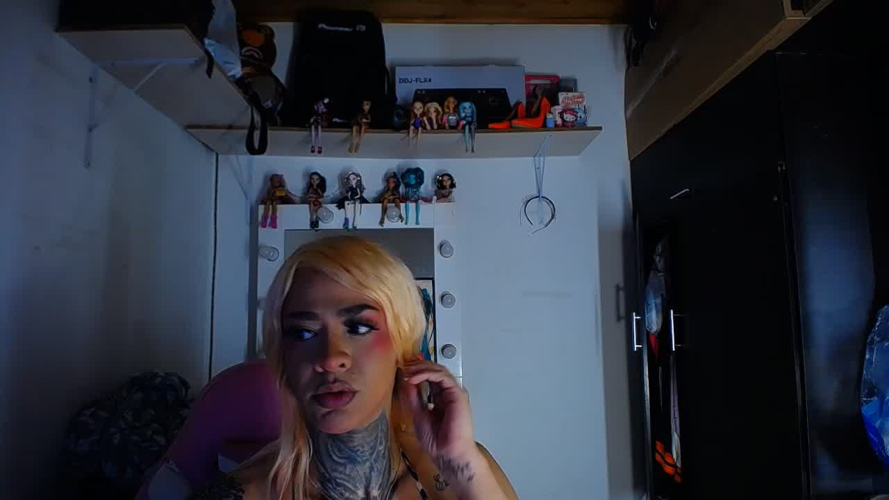 evaDior webcam model