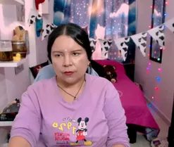 clarie_m, live now on SugarCams