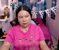 clarie_m, en directo ahora en Amateur.tv