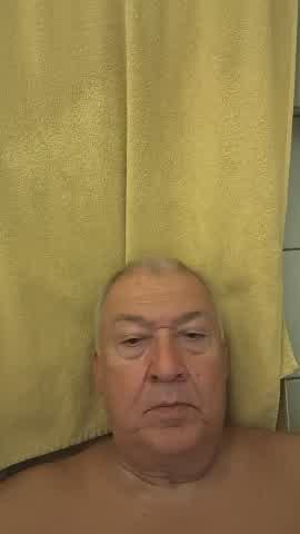 Krezzola Live Chat on Amateur.TV