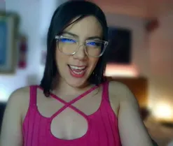 SarahJonhsom, live now on SugarCams
