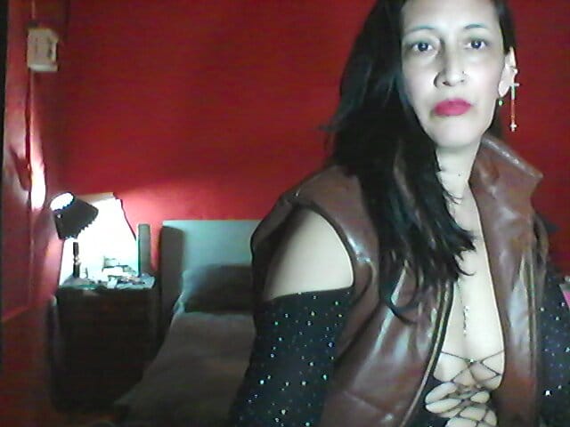 LolitaLover Live Chat on Amateur.TV