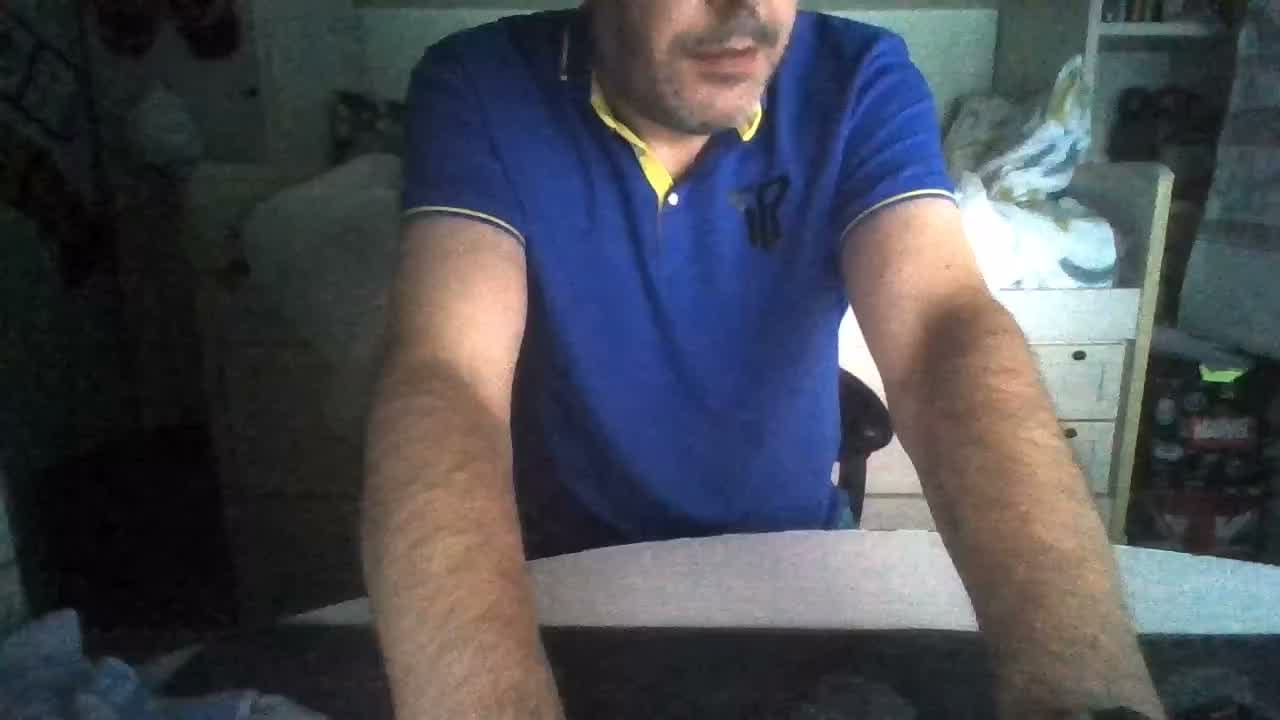 Helikkk live on Amateur.tv
