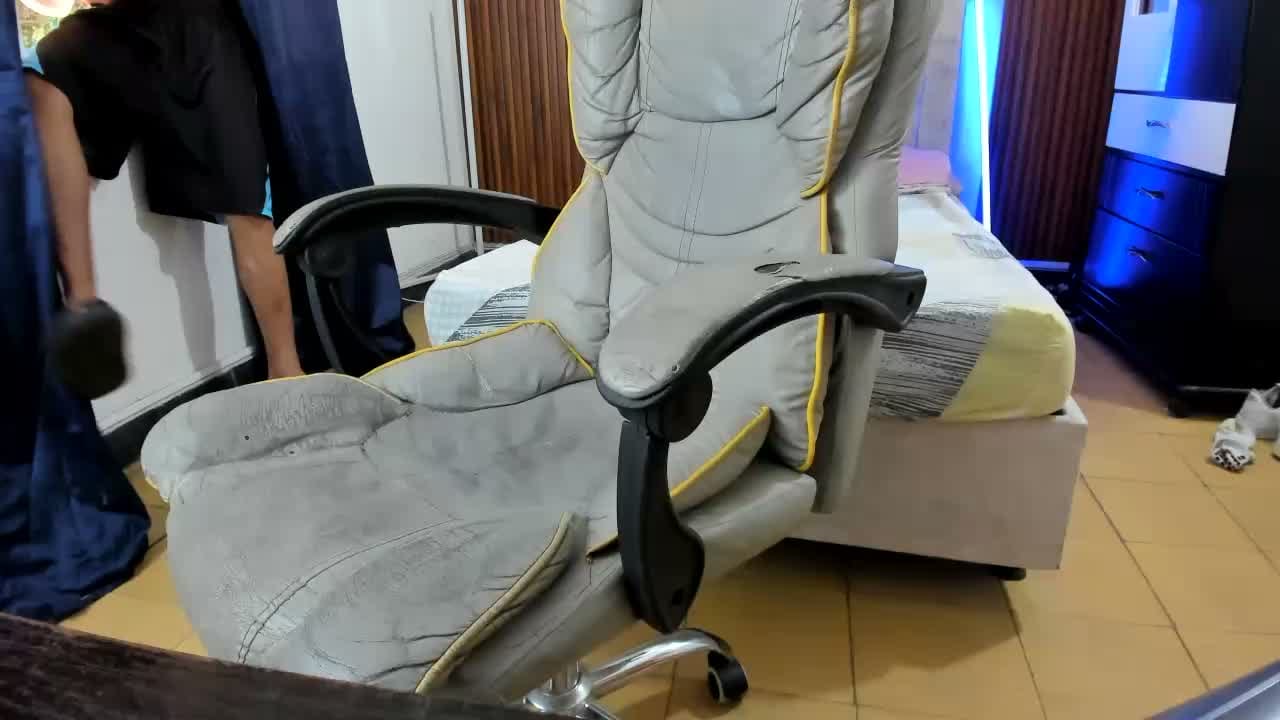 juan_mhata Live Chat on Amateur.TV