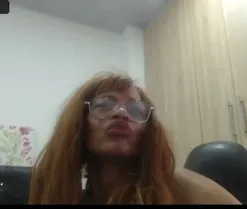 CelineMature, en directo ahora en Amateur.tv