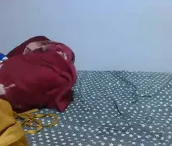 Quinmeli, live now on SugarCams