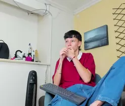 LiamBrown, live now on SugarCams