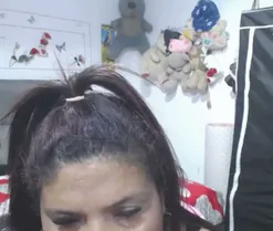 morenaMilf, live now on SugarCams