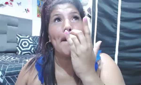 morenaMilf