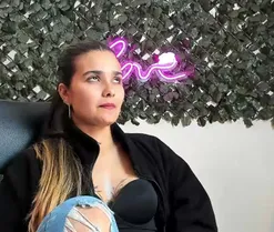 DestinyHills, en directo ahora en Amateur.tv