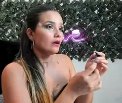 DestinyHills, live now on SugarCams