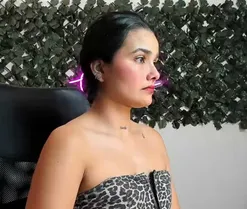 DestinyHills, live now on SugarCams