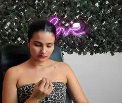 DestinyHills, en directo ahora en Amateur.tv