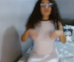 anasofiax, live now on SugarCams