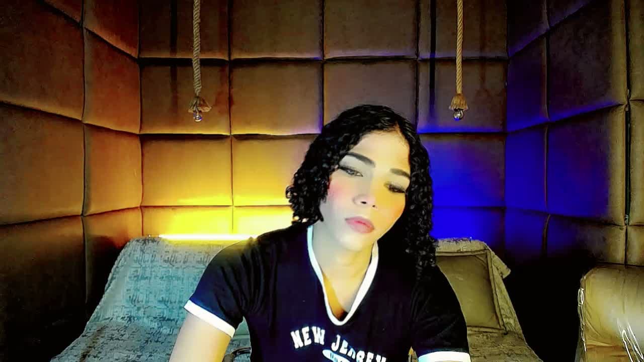 GataRose Live Chat on Amateur.TV