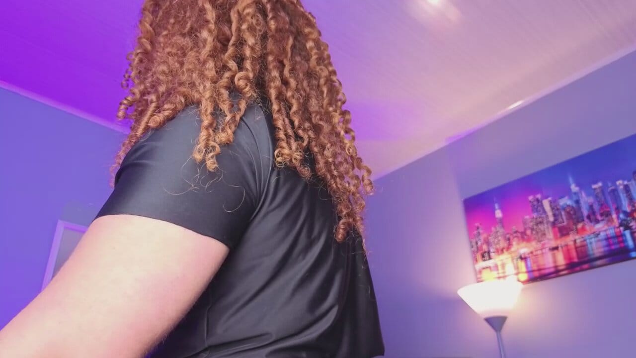 ninna_curly