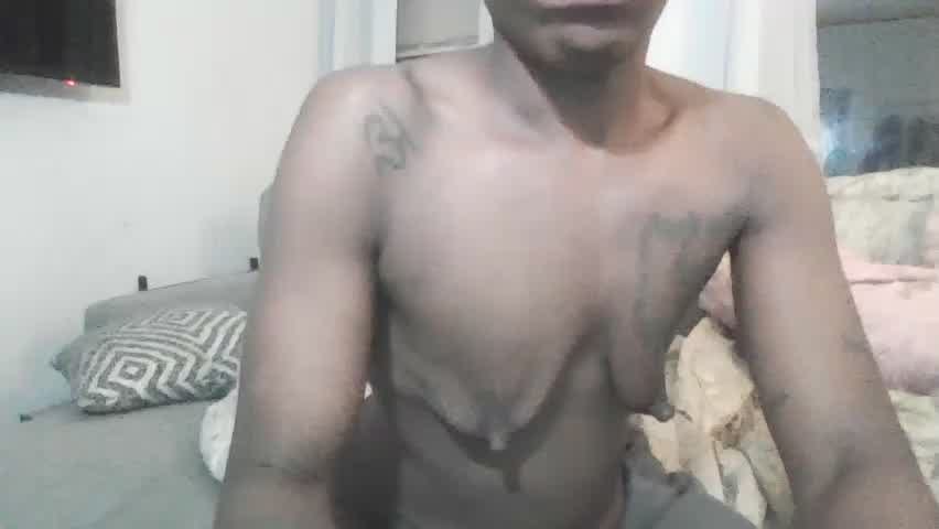 Live Chat with Sweetdreamzz212 on Amateur.TV