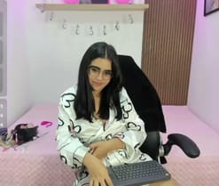 mila_quinn en directo