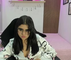 mila_quinn live cam