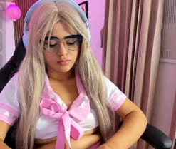 mila_quinn en directo por webcam