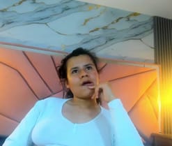 ValeriaHotVS