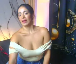 sofiahot5, en vivo ahora en Amateur.tv