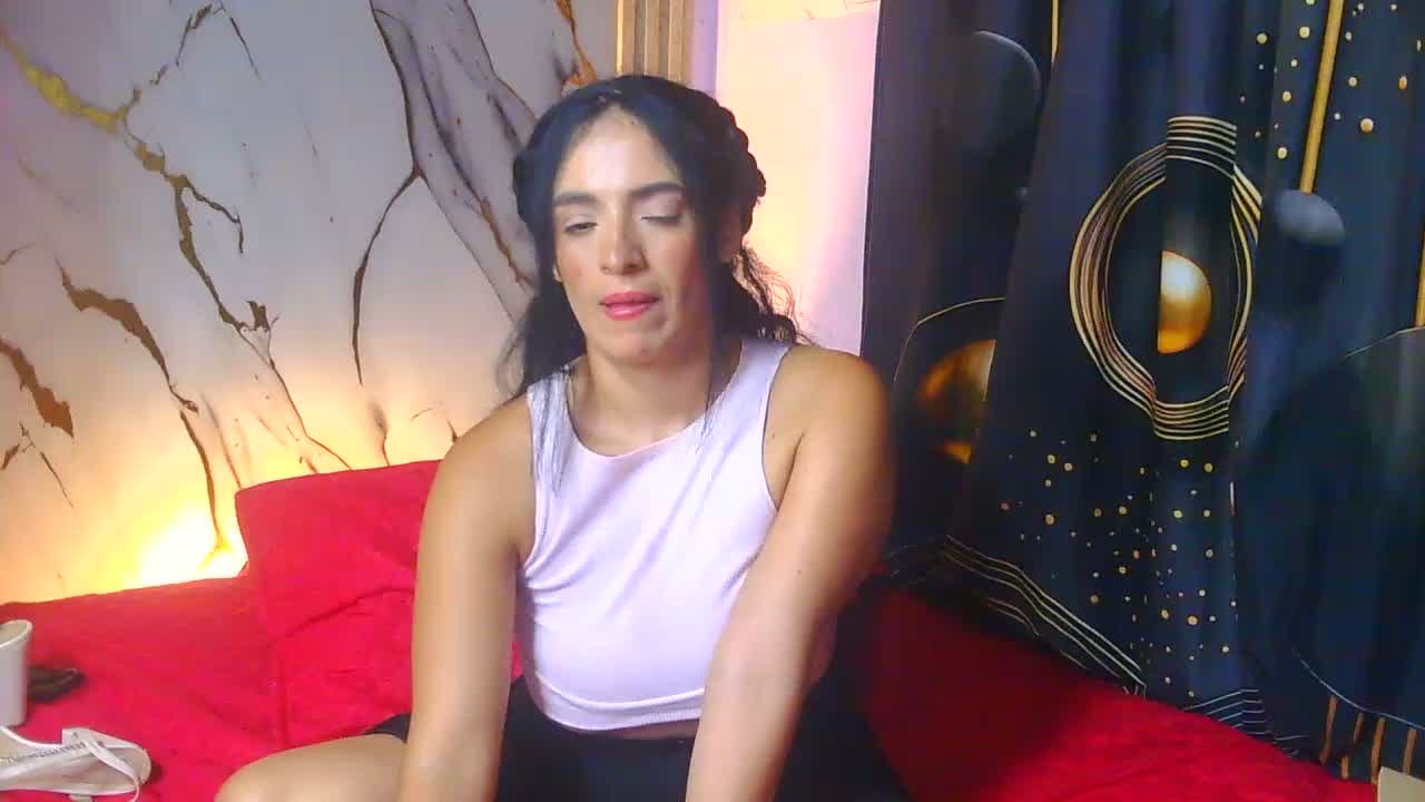sofiahot5
