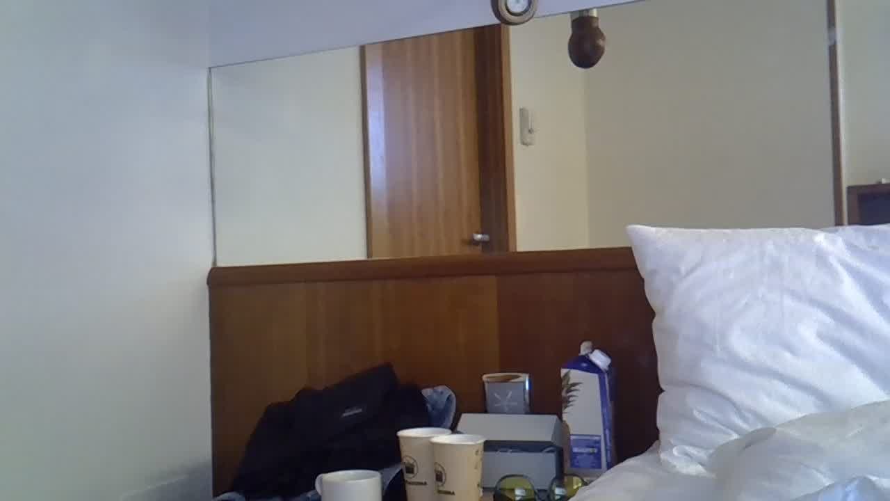 CeciPorny live cam on Amateur.TV