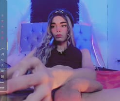 camila_valkirye