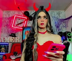 camila_valkirye