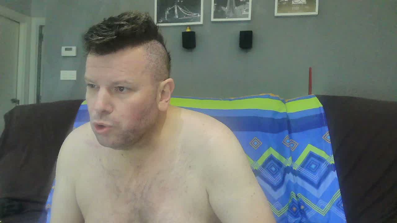 Txan76 live on Amateur.tv