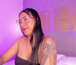 majo_rose en directo por webcam