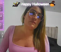 luciasexy2, en vivo ahora en Amateur.tv