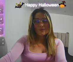 luciasexy2, en directo ahora en Amateur.tv