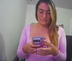 luciasexy2, live now on SugarCams