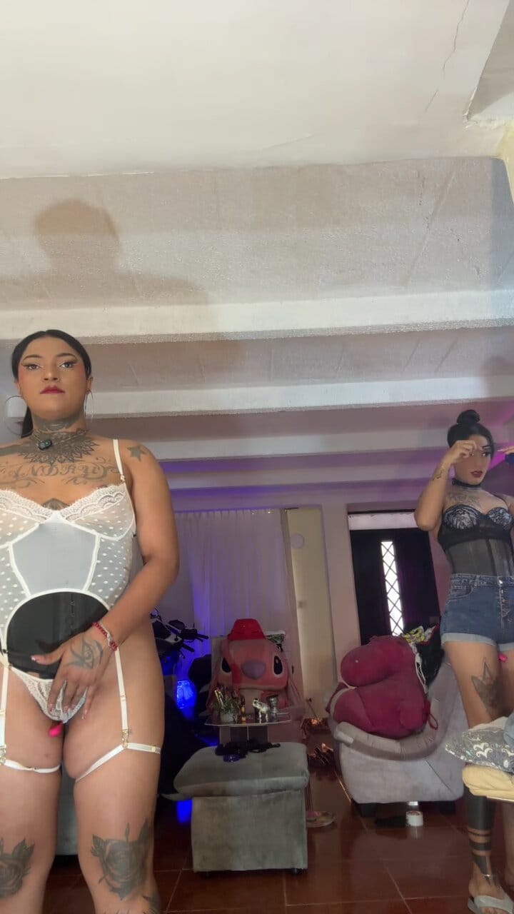 Startcouplehot Live Chat on Amateur.TV