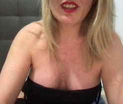 Cloe_sensual's webcam