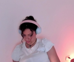 BrendaJames's webcam