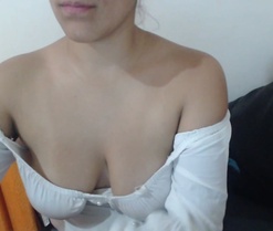 sofia_brunni's webcam