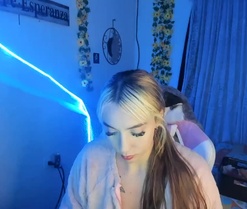 Juliettahot's webcam