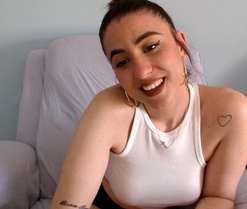 Leila25's webcam