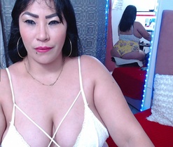 mature_beautifu's webcam