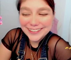 Millie_brown's webcam