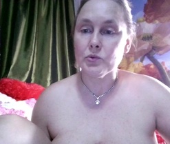 Yoursex-kroshka's webcam