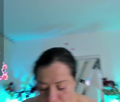 esmeralda-villa's webcam