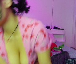 holapixie's webcam