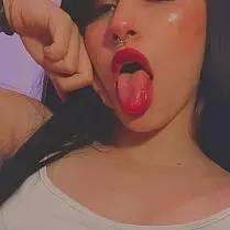 Photo of lunaenvenus, live amateur cam model