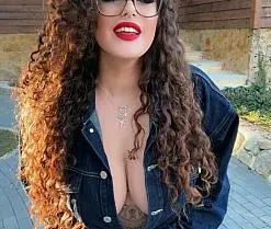 candela96, broadcasting live right now